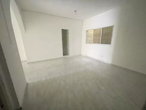 oficinas y locales comerciales - Local céntrico y comercial  2