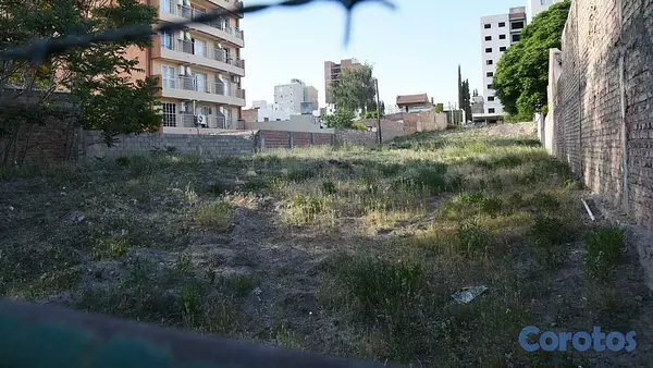 solares y terrenos - Vendo Solar en la Av. Sarasota 2