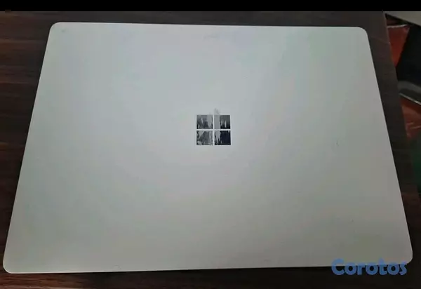 computadoras y laptops -  Microsoft Surface Laptop Go en excelentes condiciones
 2