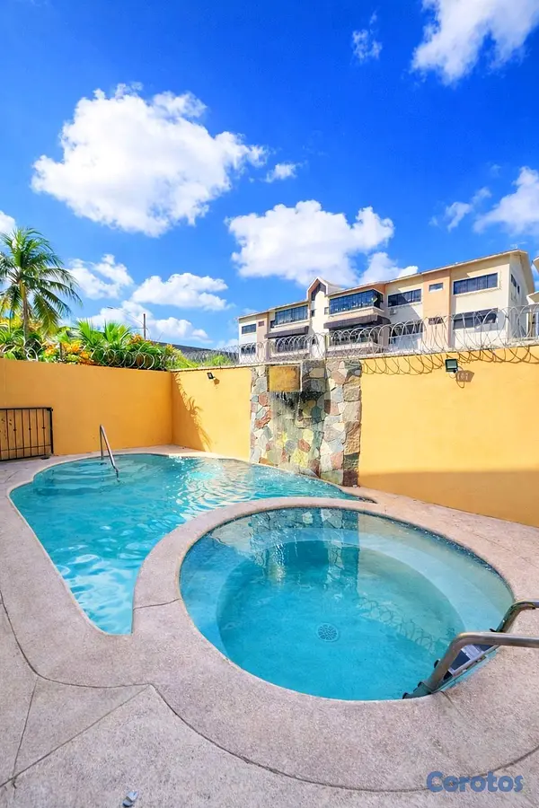 casas - Casa en Venta las Praderas 2