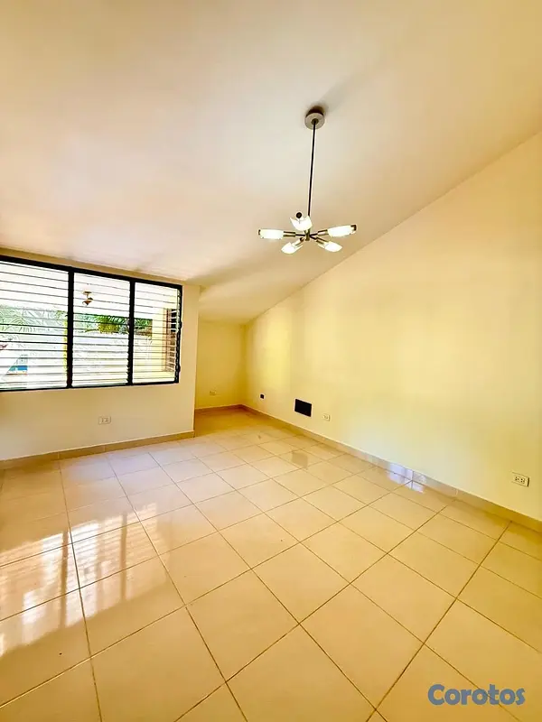 casas - Casa en Alquiler los Cacicazgos  4