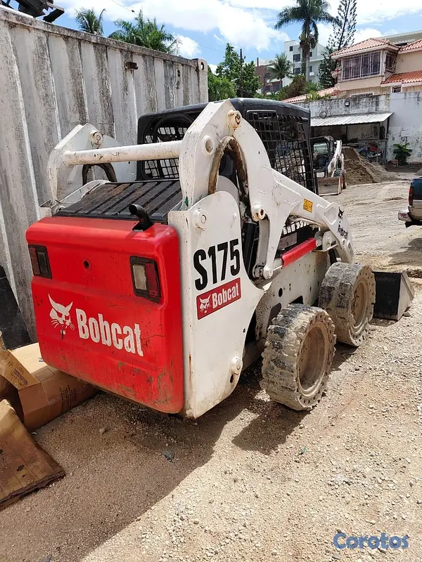 otros vehiculos - Bobcat s175  2