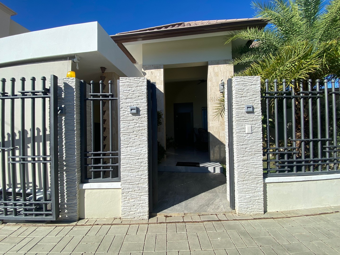 casas - Hermosa Vivienda 1 Nivel en Los Hidalgos  0