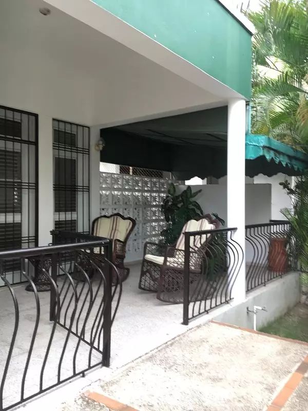 casas - Se vende casa en Av. Independencia 5