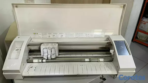 equipos profesionales - Silhouette cameo 3 4