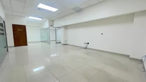 oficinas y locales comerciales - ALQUILO Amplio Local Comercial 1er Piso En Naco/Piantini
*Código: PD116* 6