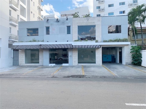 oficinas y locales comerciales - Local corporativo en evaristo 3