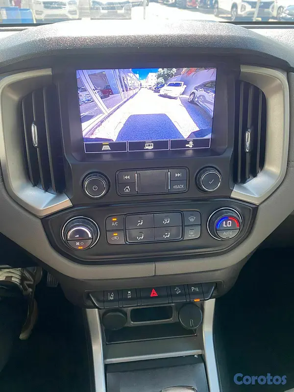 jeepetas y camionetas - Chevrolet Colorado LTZ 2023 Diesel 9