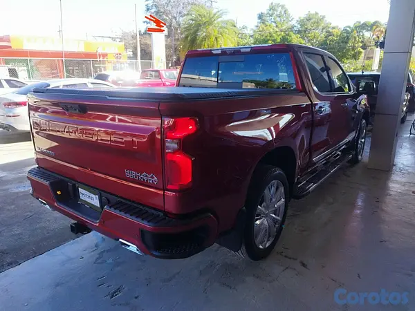 jeepetas y camionetas - 2024 Chevrolet Silverado High Country  9