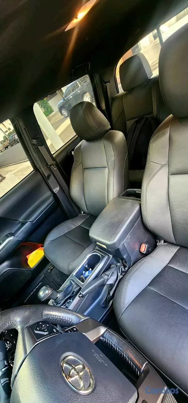 jeepetas y camionetas - Toyota tacoma 2019 trd pro  3