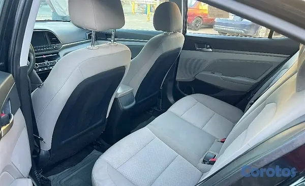 carros - 2020 Hyundai Elantra SEL  4
