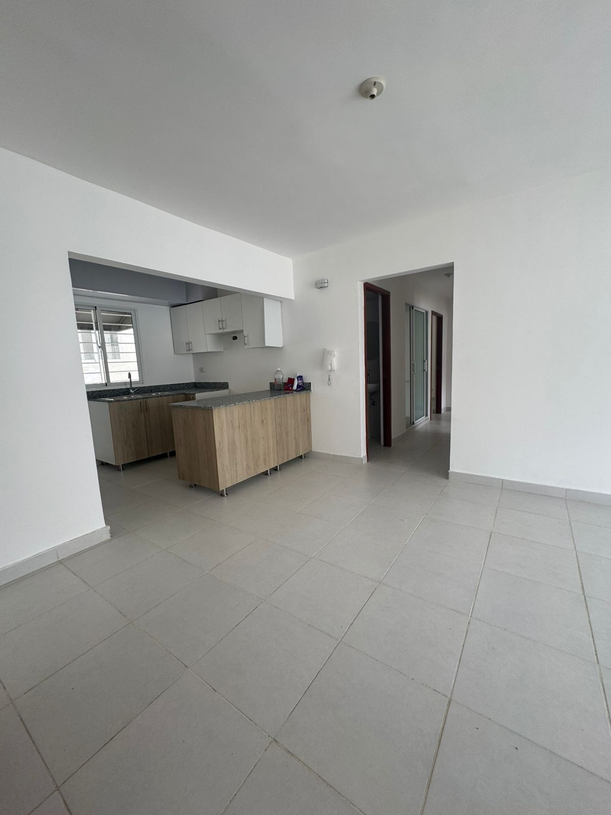 apartamentos - Piso 3 En Santo Domingo Este Residencial 3