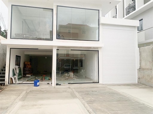 oficinas y locales comerciales - Local en el millon primer nivel  1