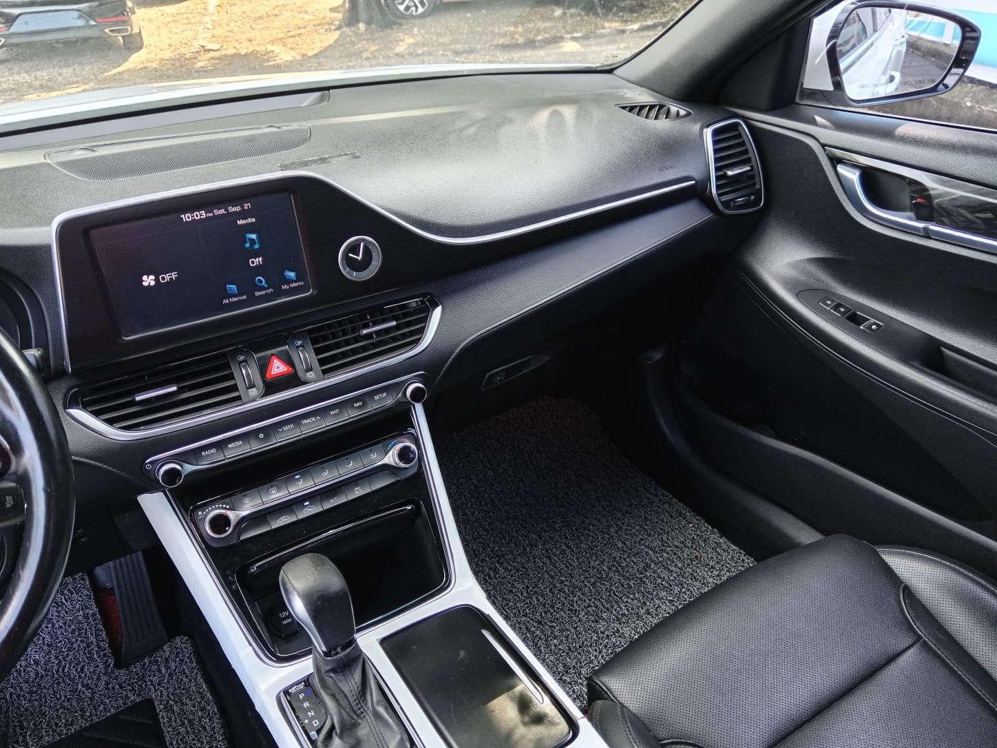 carros - HYUNDAI GRANDEUR 2018 BLANCO 7