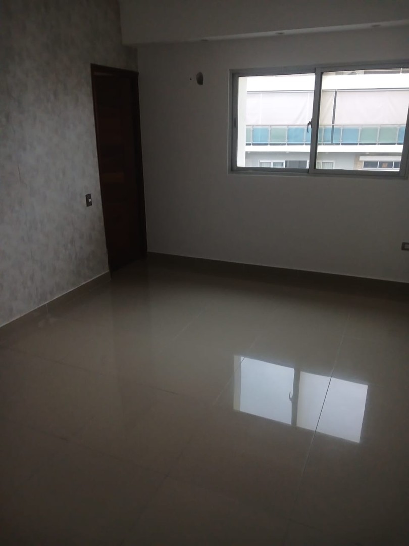 apartamentos - Vendo apartamento  en el millón  
5to piso con ascensor
 124 metros 
2 parqueos, 3