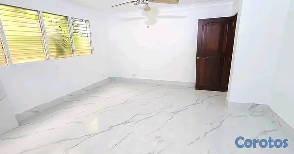 apartamentos - ALQUILÓ 1er piso en la rosaleda próximo a pcmm  9