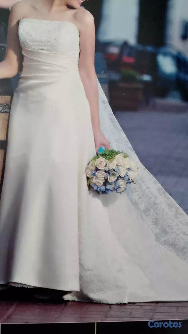 ropa para mujer - Vestido de novia con cola, clásico blanco hueso. E 2
