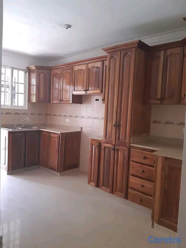 apartamentos - ALQUILO, APTO. AMPLIO PROX. A CARREFOUR  10