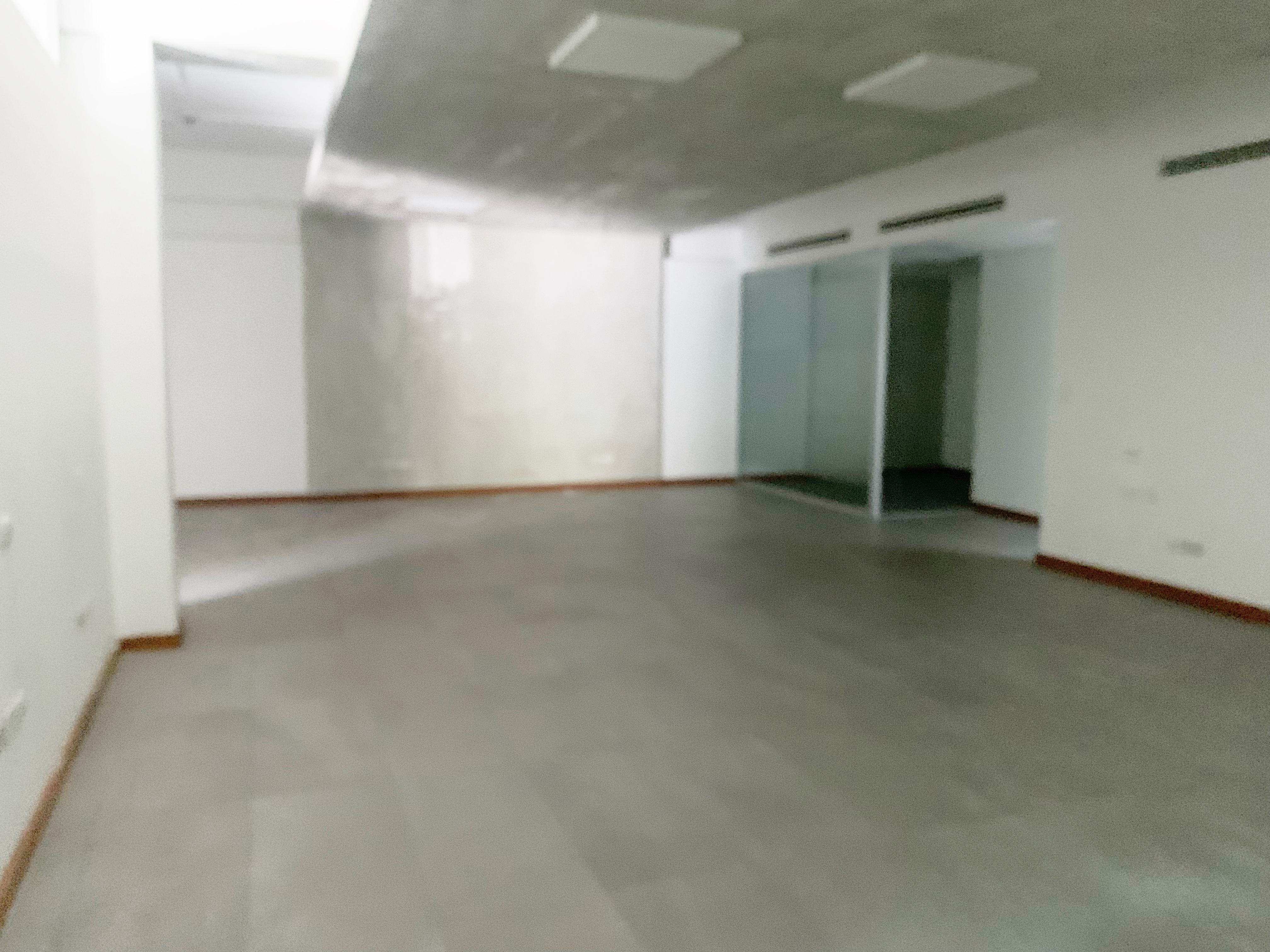 oficinas y locales comerciales - Local céntrico en la esperilla 3