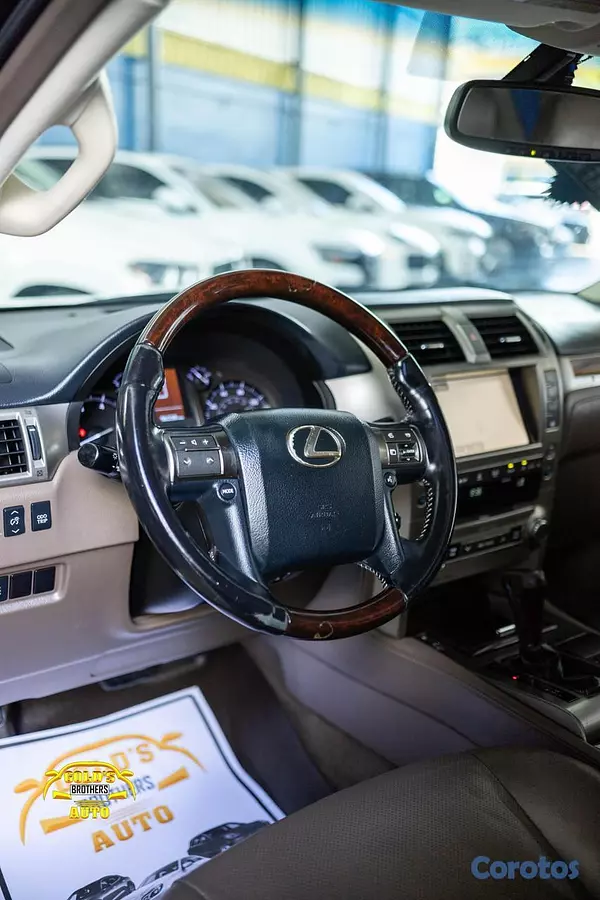 jeepetas y camionetas - Lexus GX460 2017 Clean Carfax 10