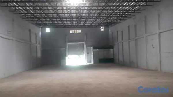 oficinas y locales comerciales - Alquilo Nave 480 mts con rampa Av. Monumental  2
