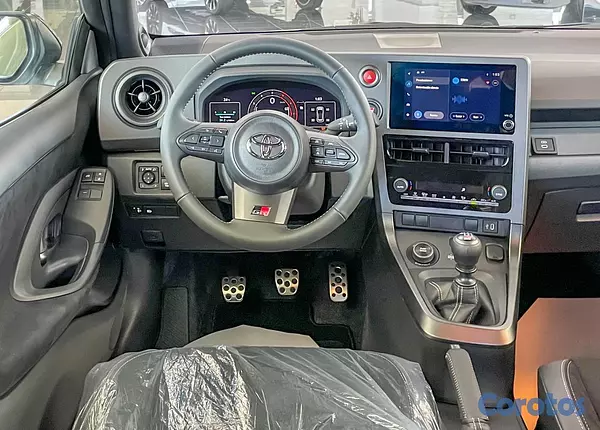 carros - Toyota Yaris GR 2026 6