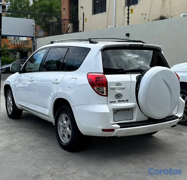 jeepetas y camionetas - 2007 Toyota Rav4  3