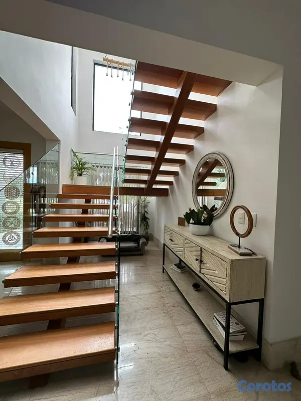 casas - Casa muy Comoda de 4 Habitaciones, Los Samanes  3