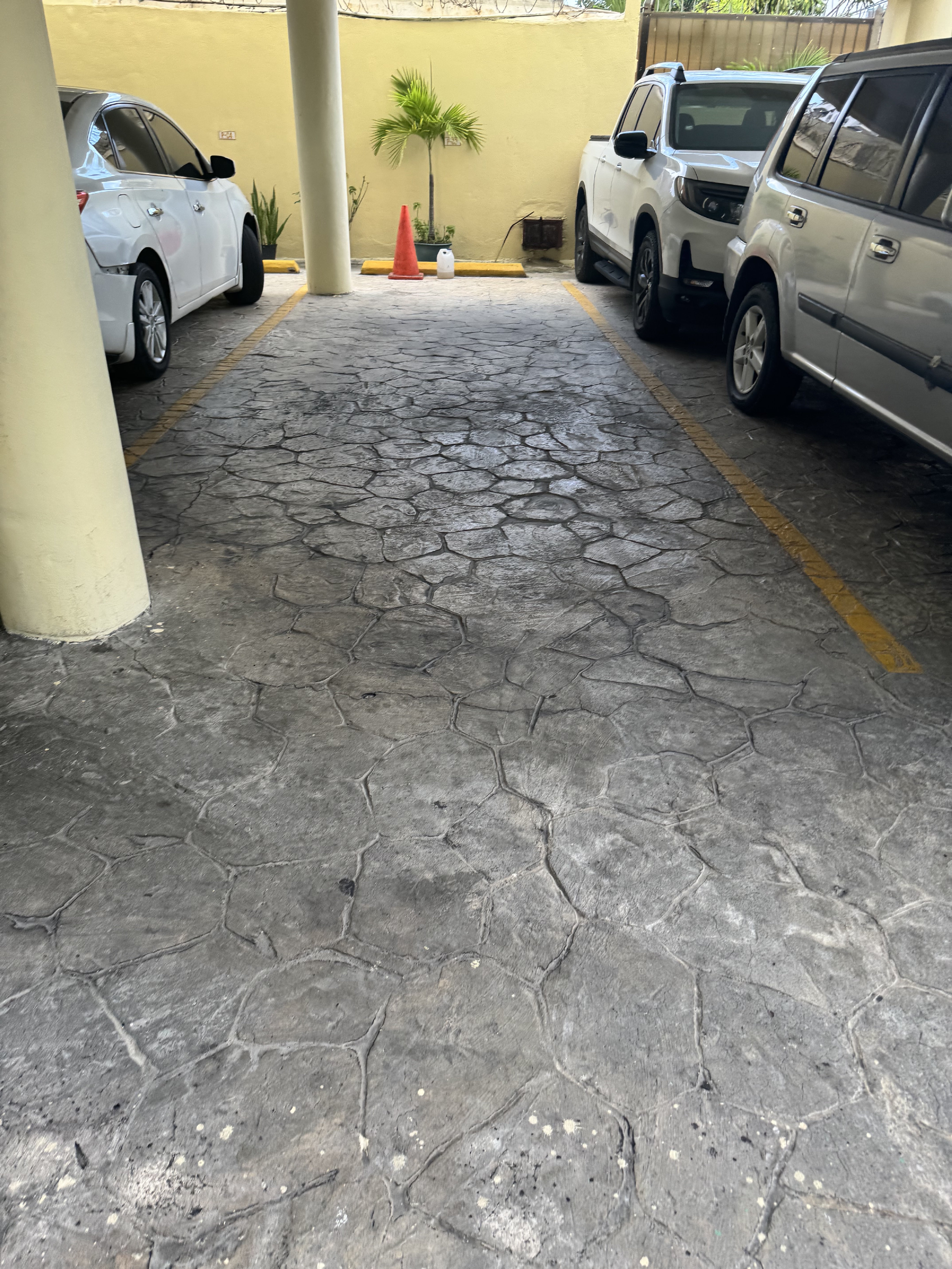 apartamentos - venta de apartamento en Alma Rosa 1 con 136mts Santo Domingo este  1