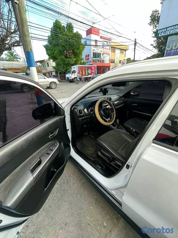 jeepetas y camionetas - SUZUKI VITARA 2020 GLX+ 

 5