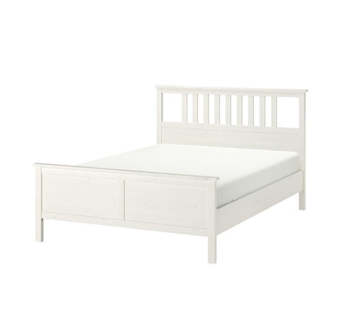 muebles y colchones - Armazón de cama blanca tamaño king  0