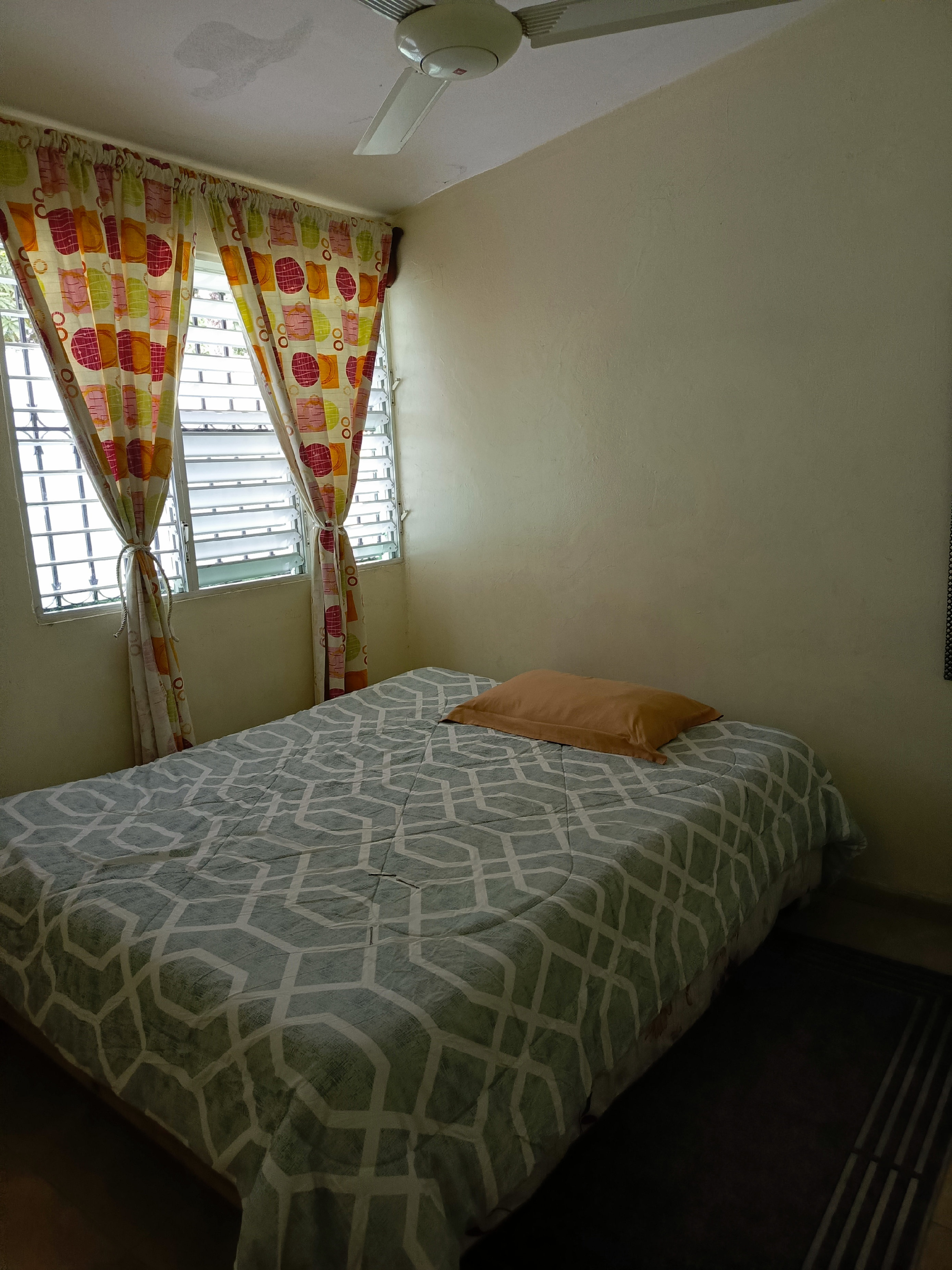 habitaciones y viviendas compartidas -  SE ALQUILA HABITACIÓN PARA ESTUDIANTE 🎓🏡 7