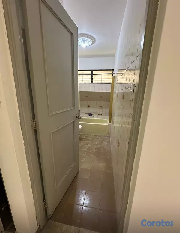 oficinas y locales comerciales - se alquila casa  6