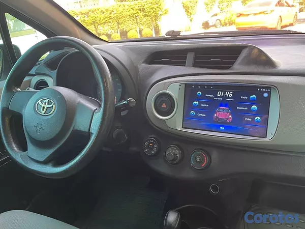 carros - Toyota Vitz 2012 7