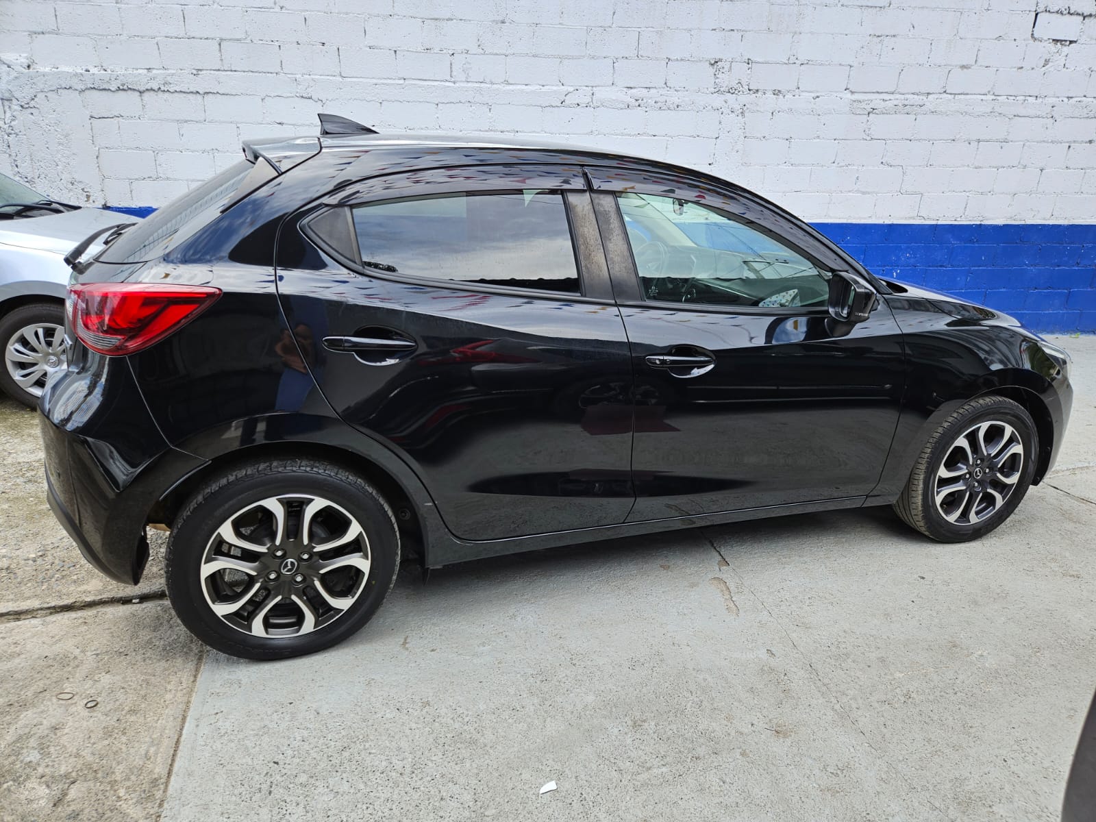 carros - MAZDA DEMIO 3