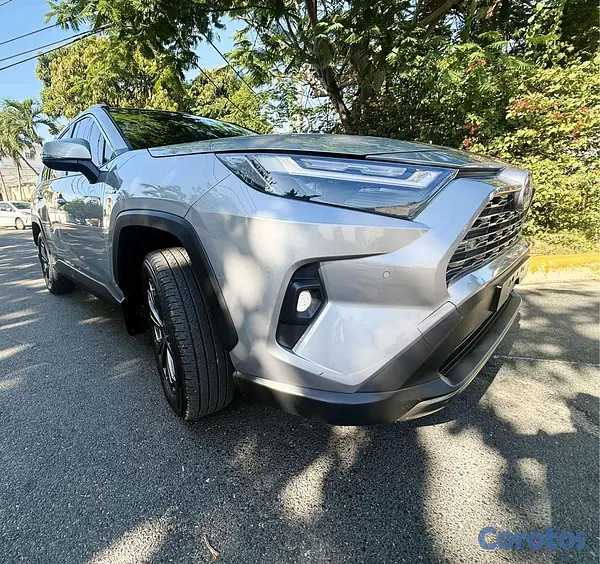 jeepetas y camionetas - Toyota rav4  2