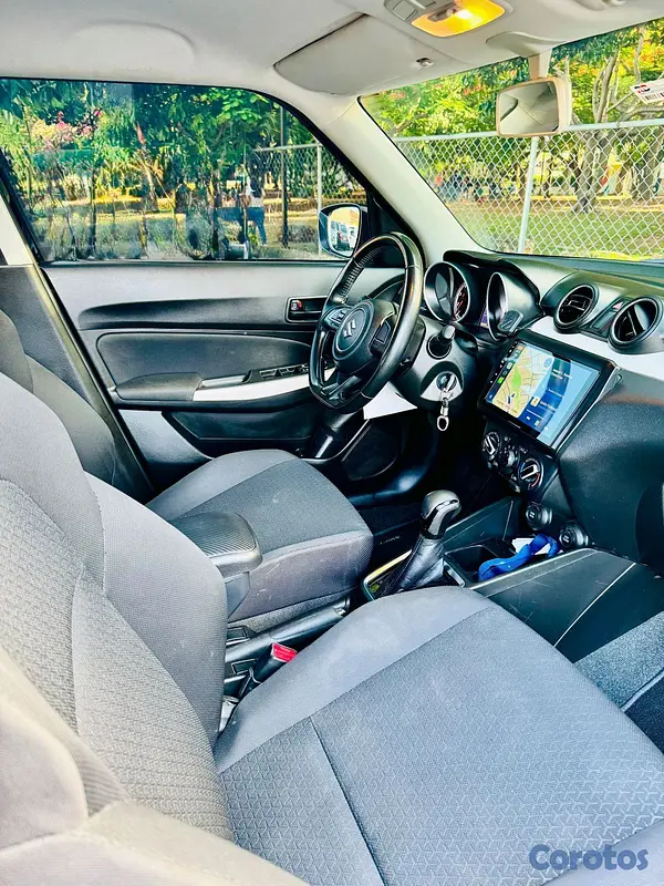 carros - suzuki Swift 2022 9