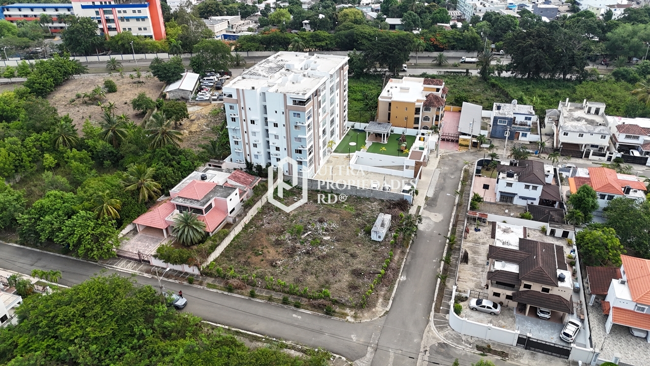 solares y terrenos - TERRENO EN VENTA - URBANIZACION THOMEN - SOLAR
