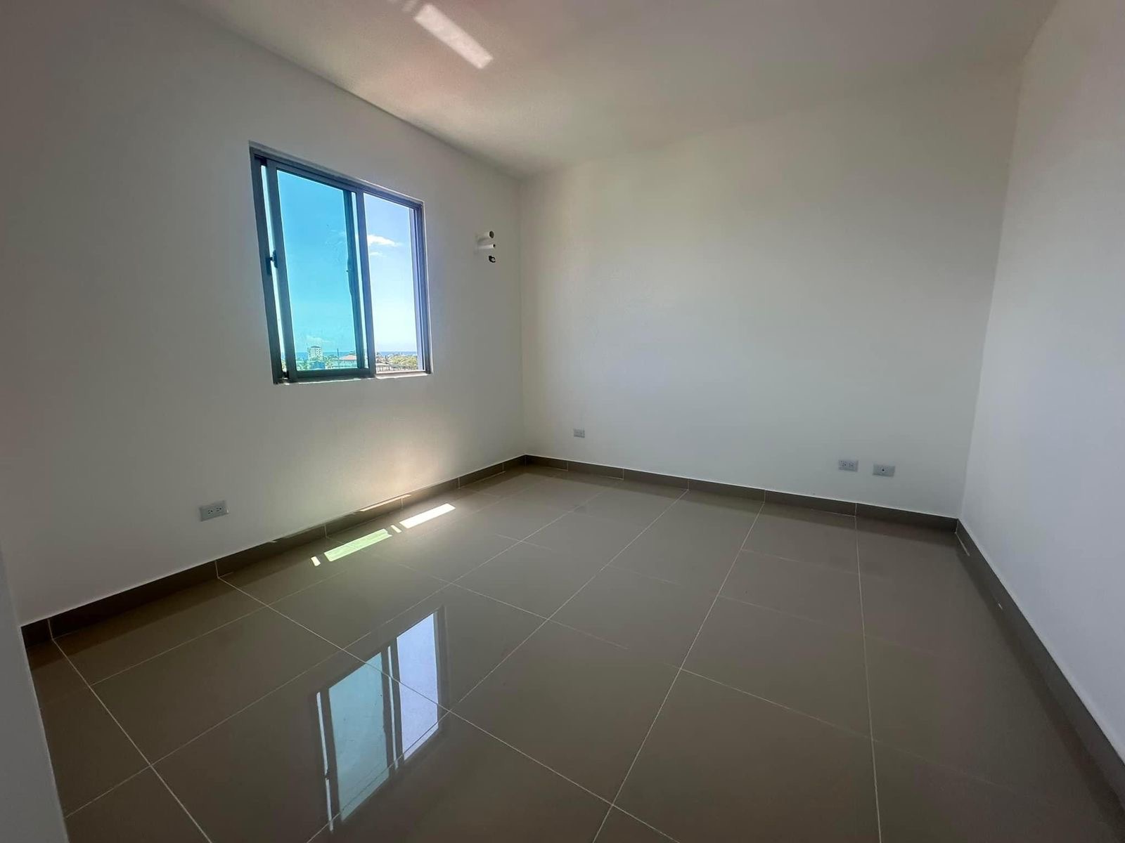 apartamentos - Vendo Independencia klm 7 y medio casi listo , sal 8