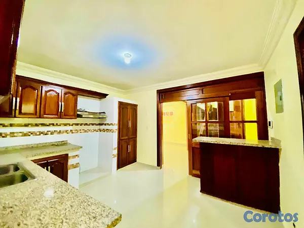 casas - LUJOSA CASA EN SAN ISIDRO  8