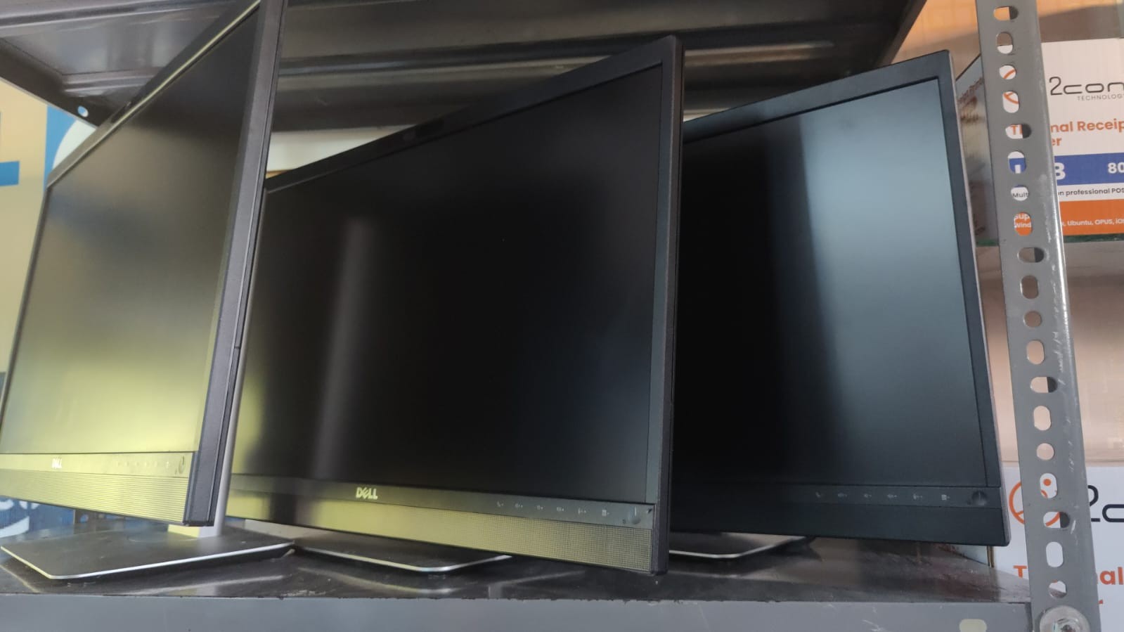 computadoras y laptops - MONITOR DELL LED-24 PULGADAS FULL HD1920X1080P PUERTOS HDMI DISPLAY PORT Y VGA  1