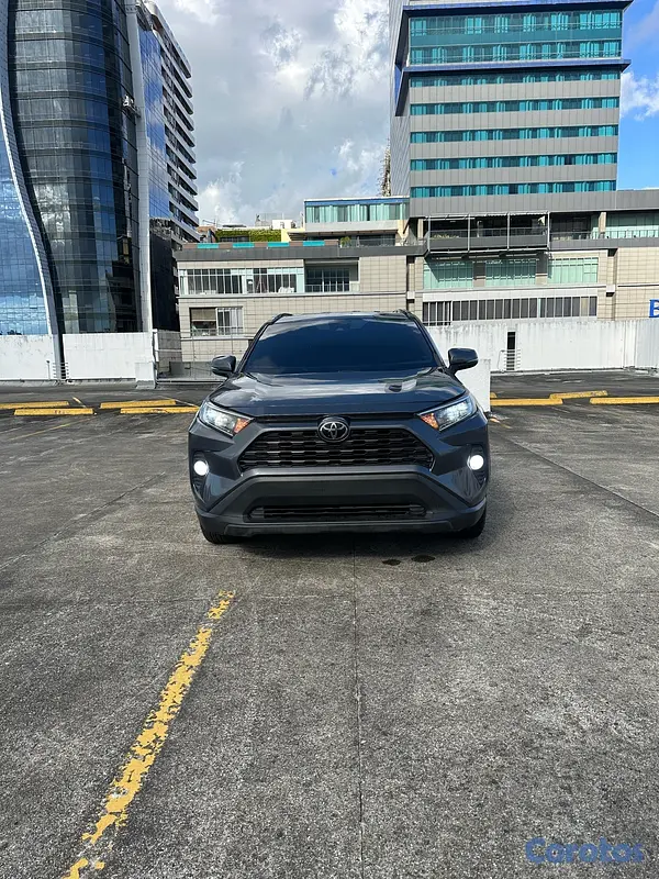 jeepetas y camionetas - Toyota rav4 XLE 2021 7