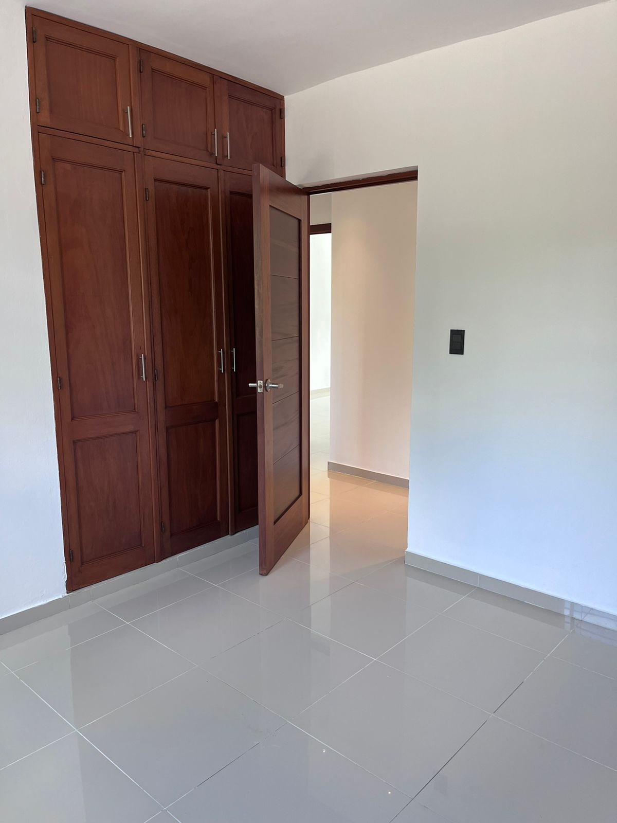 apartamentos - VENDO Apartamento 2do Piso En El Italia Santo Domi 9