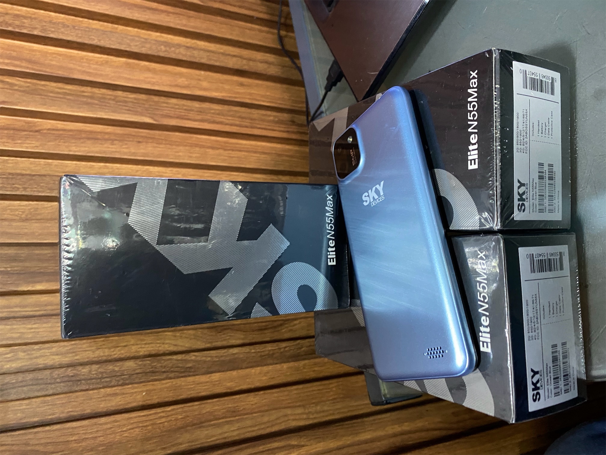 celulares y tabletas - Sky Devices Elite N55 MAX R55 8