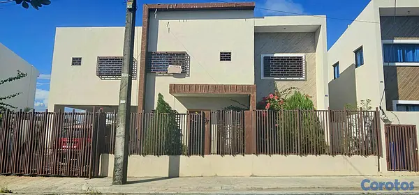 casas - Casa dos niveles en Colinas del Oeste 3