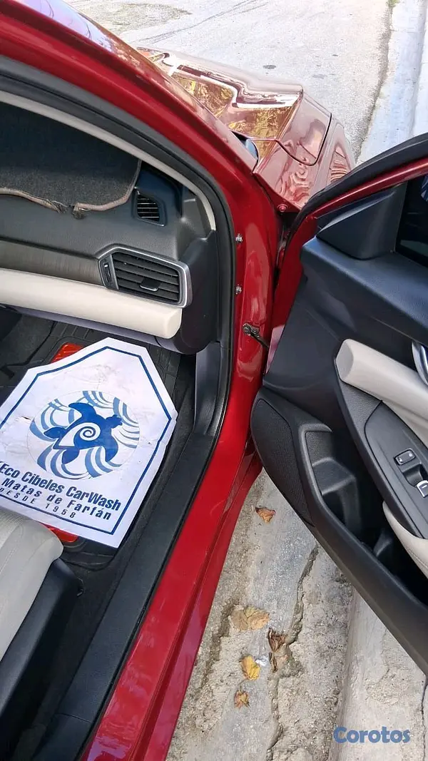 carros - Años 2018 4 silindroFinanciamiento disponibleClean un millo setentamil 2