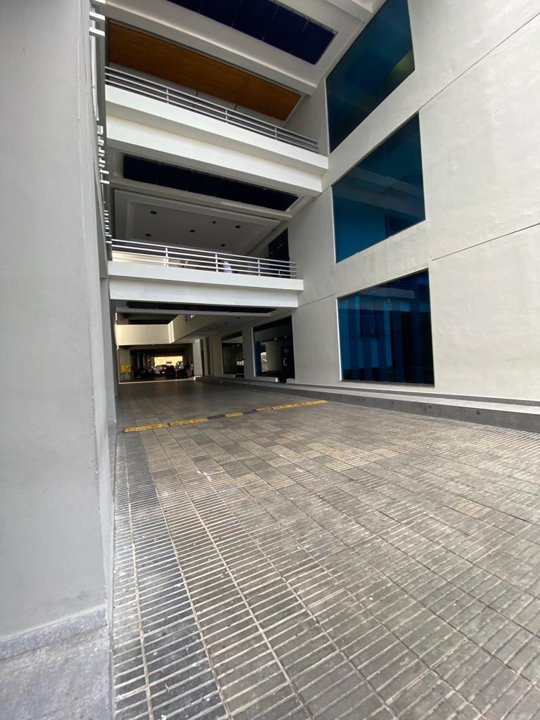 oficinas y locales comerciales - Local de oficinas en renta y venta en El Millon av. 27 de febrero  5