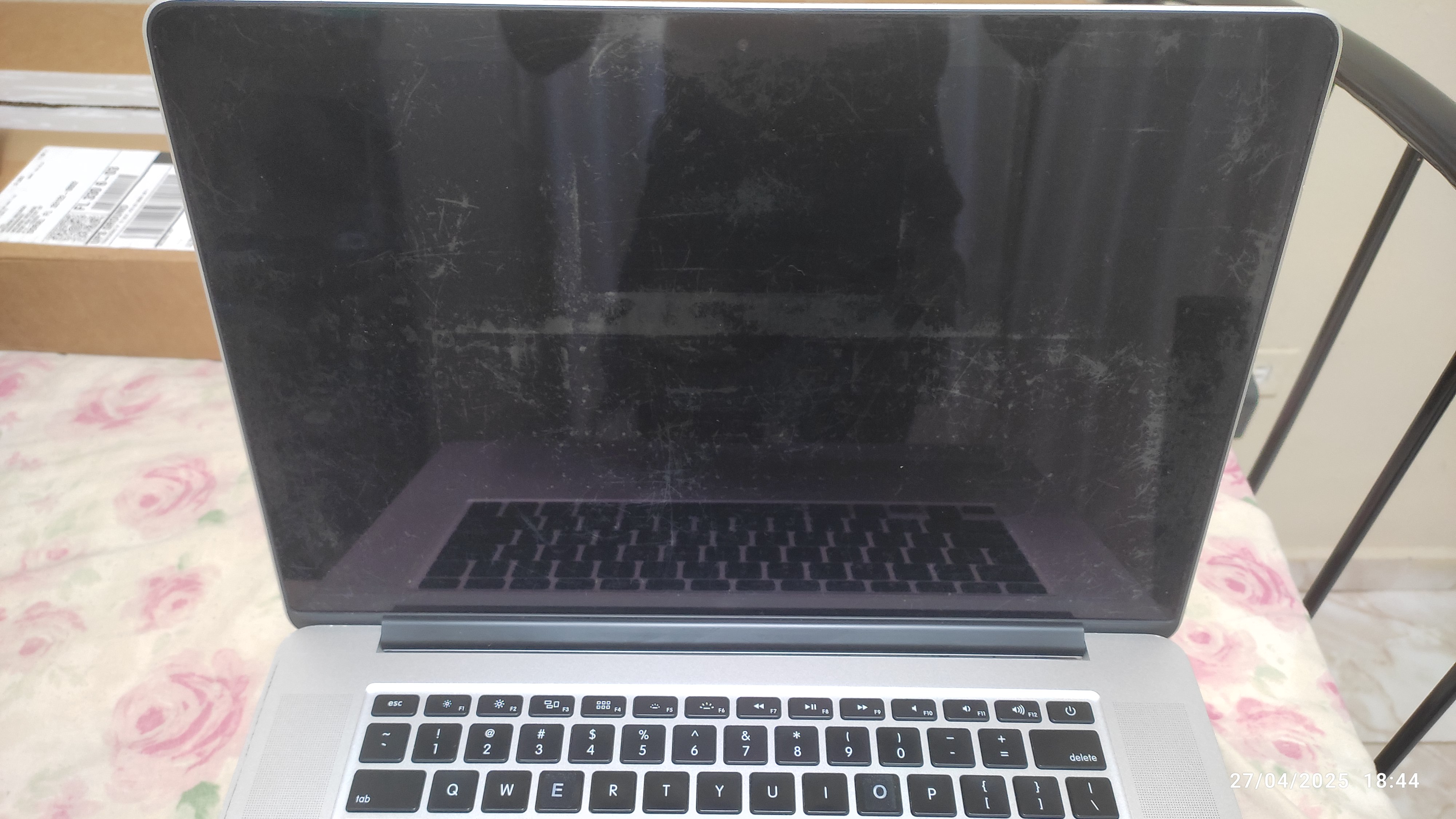 computadoras y laptops - Macbook Pro 2015 --- 15'' Pulgadas 7