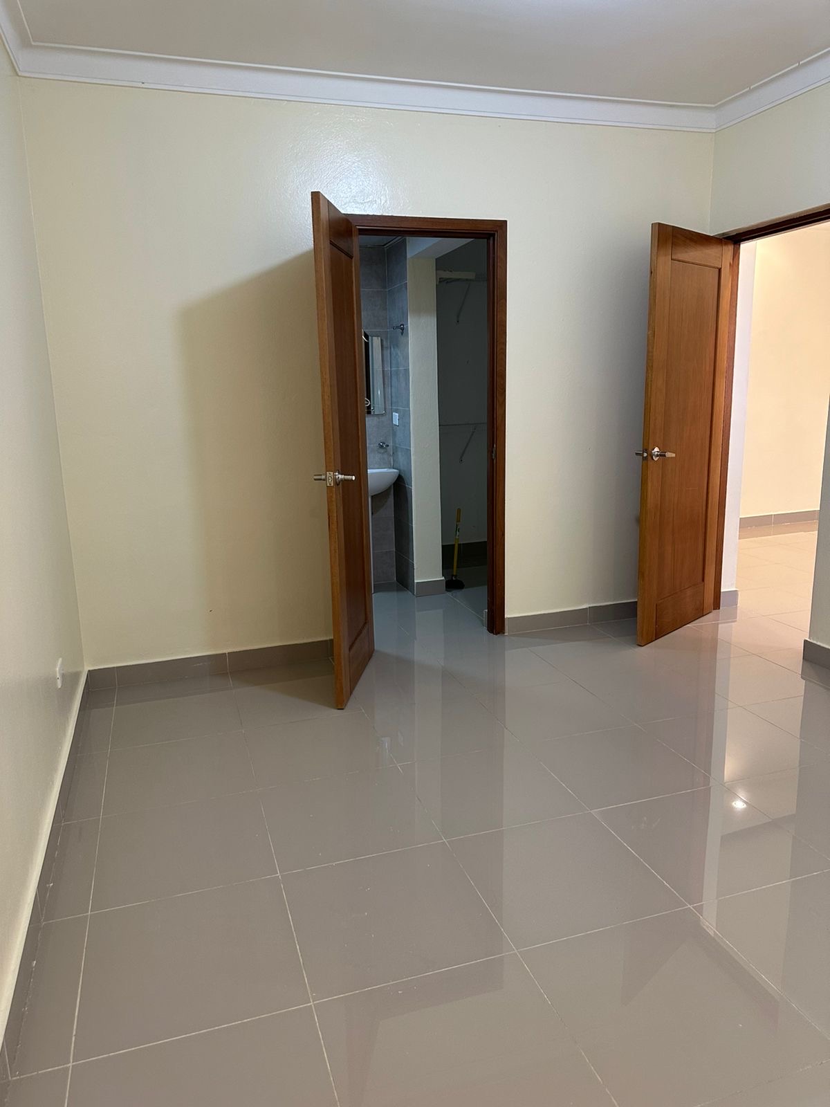 apartamentos - hermoso apartamento en una zona céntrica en la zona universitaria  5
