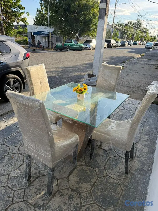 muebles y colchones - Comedor moderno NUEVO en vidrio – ¡Listo para estr
